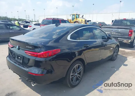 2022 BMW 228 Gran Coupe I xDrive z USA, uszkodzony, nr VIN WBA73AK00N7L06684